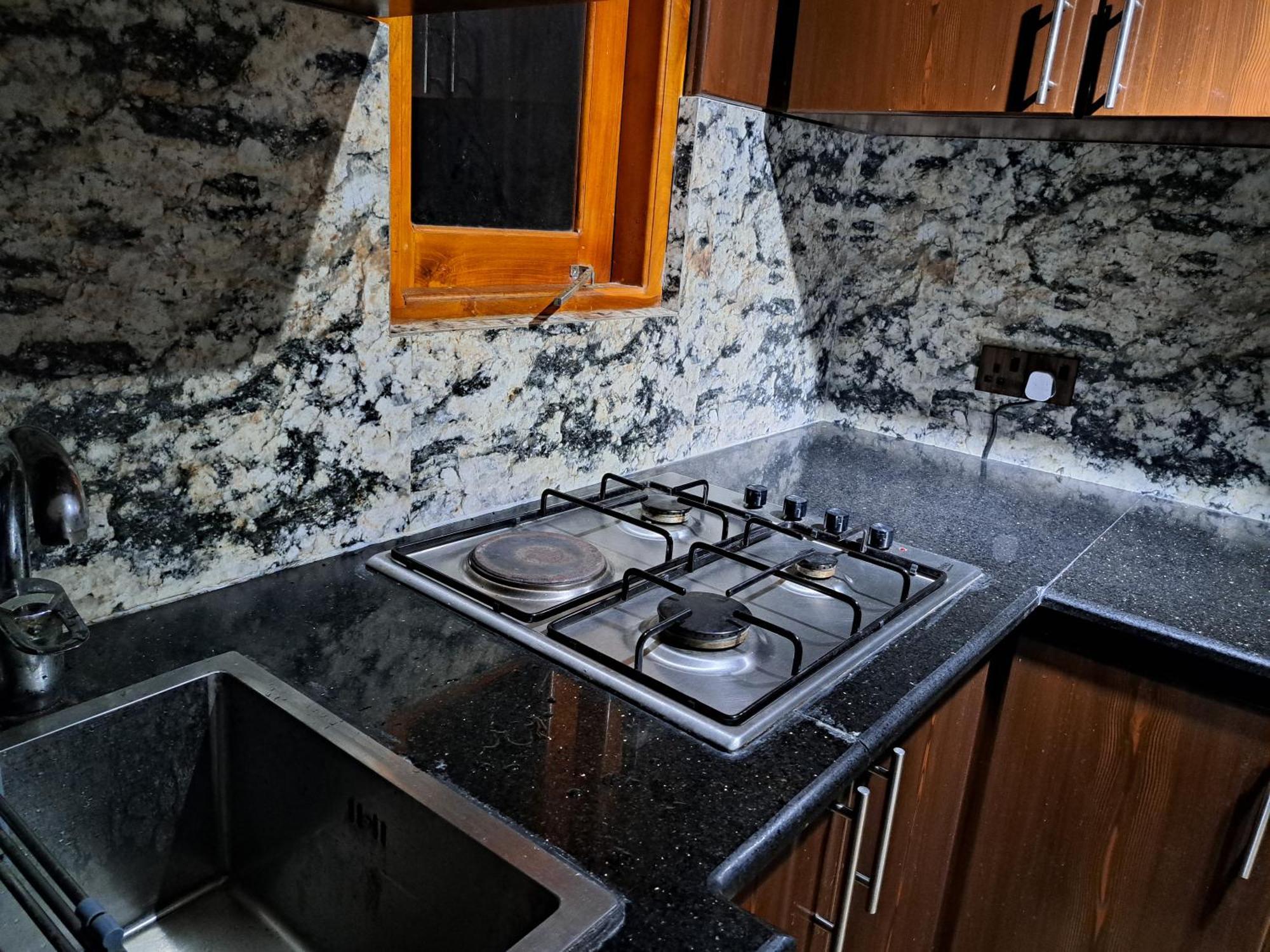 The Surf Access Guest House Vịnh Arugam Ngoại thất bức ảnh