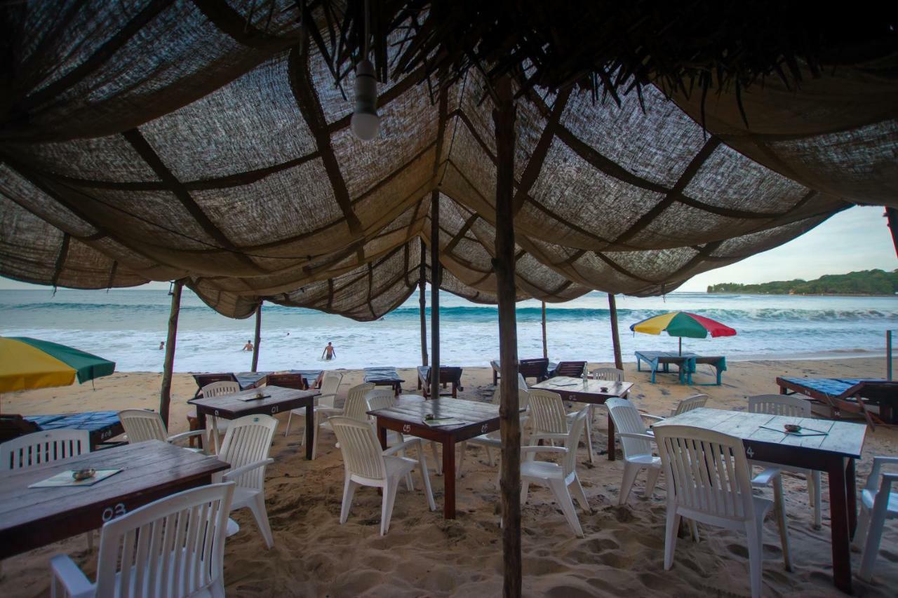 The Surf Access Guest House Vịnh Arugam Ngoại thất bức ảnh