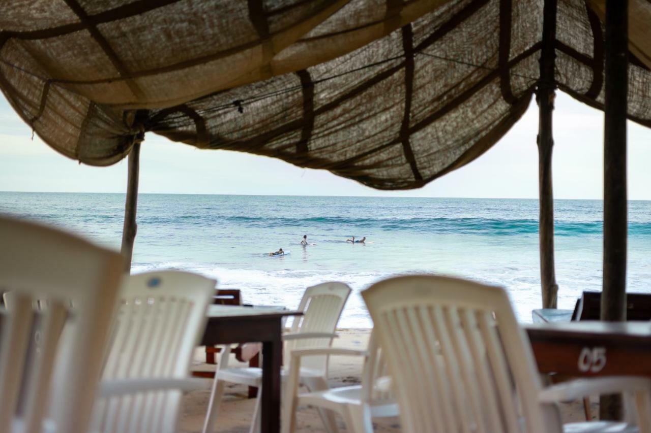The Surf Access Guest House Vịnh Arugam Ngoại thất bức ảnh