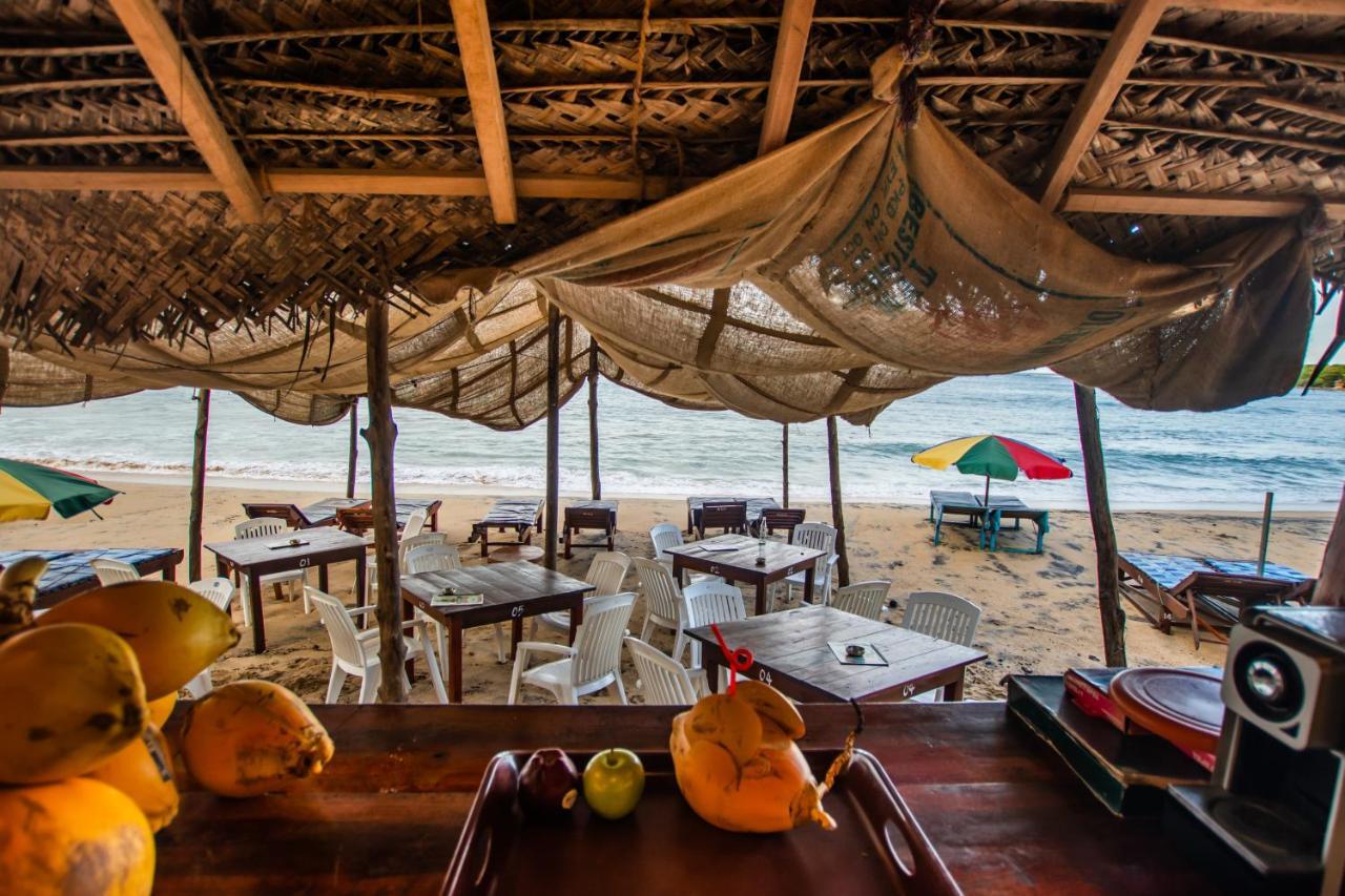 The Surf Access Guest House Vịnh Arugam Ngoại thất bức ảnh